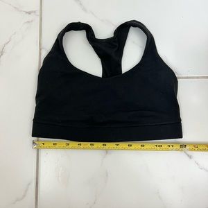 Lululemon size 4 sports bra
